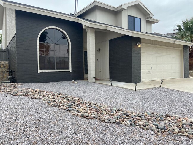 1756 Dean Jones Dr in El Paso, TX - Building Photo - Building Photo