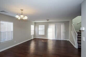 1082 Paradise Coach Dr in Henderson, NV - Foto de edificio - Building Photo