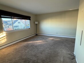 113 Maple Blvd in Long Beach, NY - Building Photo - Building Photo