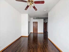 3133 W Augusta Blvd in Chicago, IL - Building Photo - Building Photo