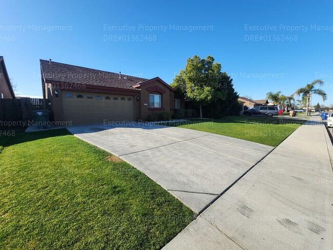 2609 Rain Dr in Bakersfield, CA - Building Photo - Building Photo