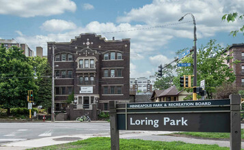 225 Place Apartments in Minneapolis, MN - Building Photo - Building Photo