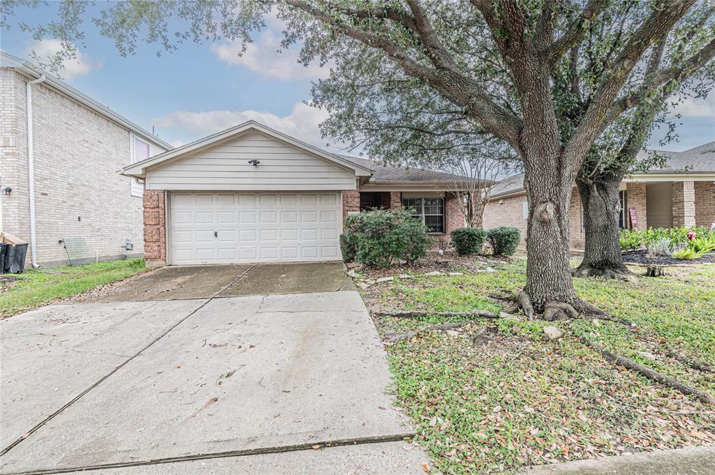 20118 Cypresswood Glen in Spring, TX - Building Photo