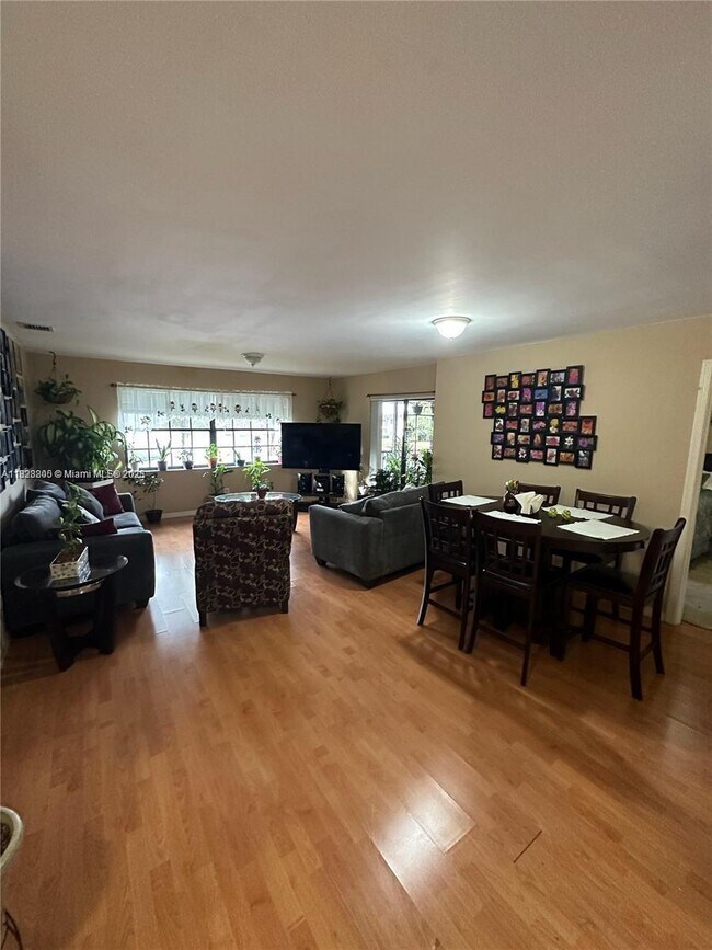 3655 NW 94th Ave