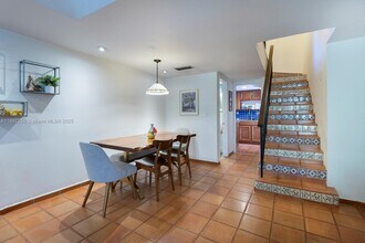 437 Santander Ave in Coral Gables, FL - Building Photo - Building Photo