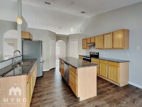 12552 Gulliver Rd in Spring Hill, FL - Building Photo - Building Photo