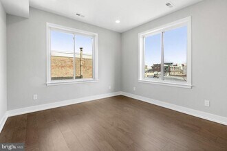1221 E Berks St in Philadelphia, PA - Building Photo - Building Photo