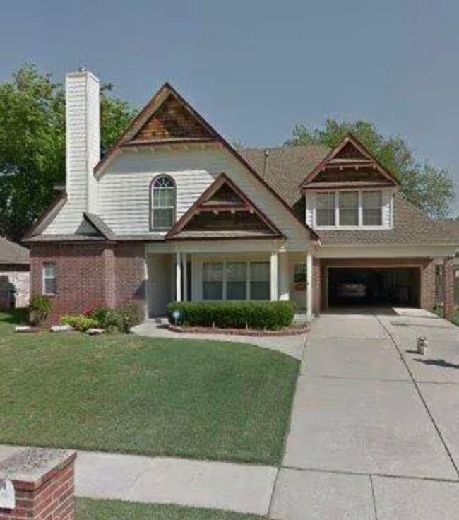 property at 3712 W Hartford St