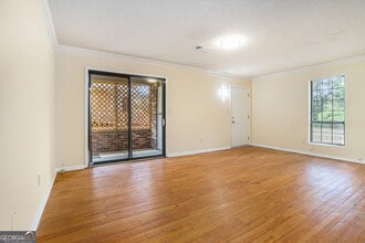 3045 Sonya Ln in Snellville, GA - Building Photo - Building Photo