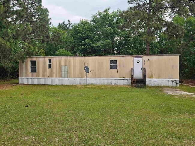 property at 117 E Woods Ct