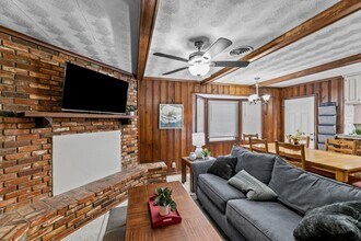 Charming 5BR Fort Worth home with big backyard & patio in Fort Worth, TX - Building Photo - Building Photo