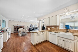 35 Salters Farm Rd in Califon, NJ - Building Photo - Building Photo