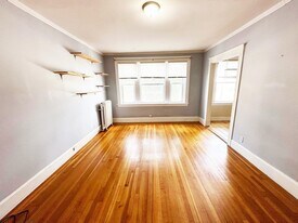 1608 Commonwealth Ave, Unit #10 in Boston, MA - Building Photo