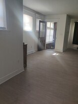 1620 Lindley Ave in Philadelphia, PA - Building Photo