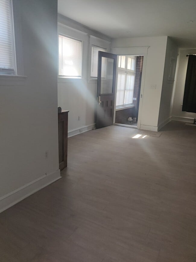 property at 1620 Lindley Ave