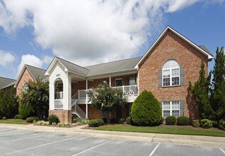 Trafalgar Square in Greenville, NC - Building Photo - Building Photo