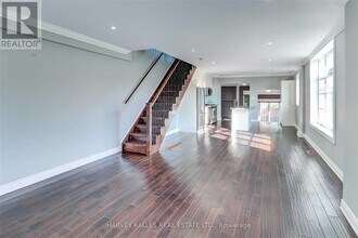 58 Sandford Ave in Toronto, ON - Building Photo - Building Photo