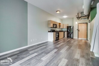 777 Sixth Ave in San Diego, CA - Foto de edificio - Building Photo