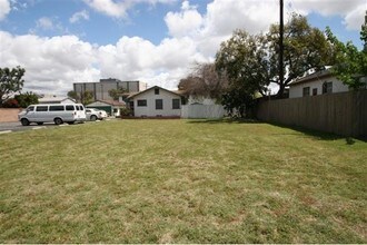 12814 Kalnor Ave in Norwalk, CA - Foto de edificio - Other