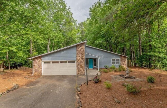 property at 180 Crabtree Dr