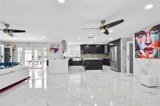 18300 SW 48th St in Southwest Ranches, FL - Building Photo - Building Photo