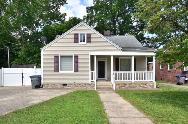 property at 432 N Mercer St