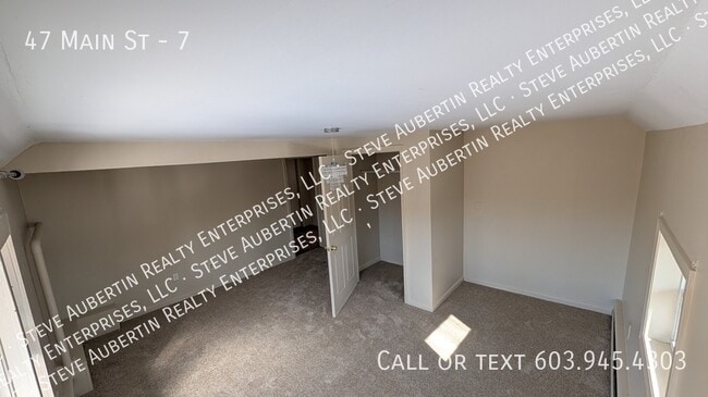 47 Main St in Pittsfield, NH - Building Photo - Building Photo