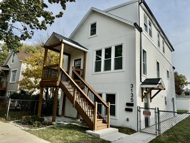 3135 S 53rd Ave, Unit 2