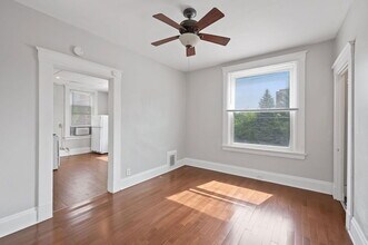 2549 University Ct in Cincinnati, OH - Building Photo - Building Photo