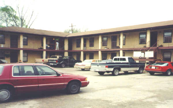 Town Lake Villas in Austin, TX - Building Photo - Building Photo