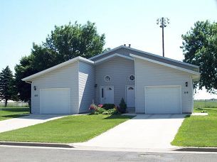 220 5th St NE in Grand Meadow, MN - Building Photo - Building Photo