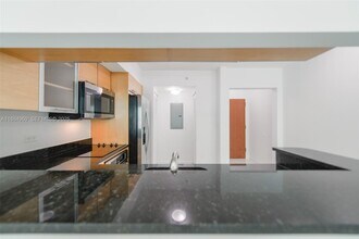 31 SE 5th St, Unit 1510 in Miami, FL - Building Photo - Building Photo