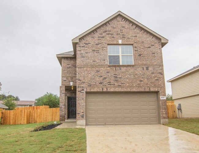 8507 Tesoro Hills in San Antonio, TX - Building Photo - Building Photo