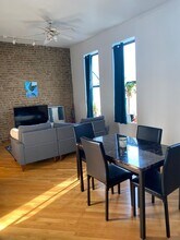 833 W Chicago Ave, Unit 4R in Chicago, IL - Building Photo - Building Photo