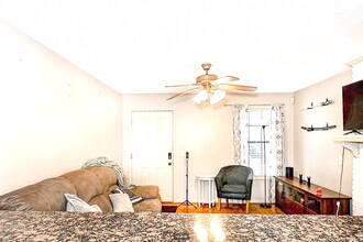 449 N Donahue Dr in Auburn, AL - Building Photo - Building Photo