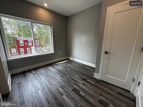 3817 Wallace St in Philadelphia, PA - Foto de edificio - Building Photo