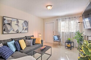 441 NW 7th Terrace, Unit SI ID1307122P in Fort Lauderdale, FL - Building Photo
