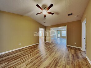 208 Winding Willow Trl in Taylors, SC - Building Photo - Building Photo