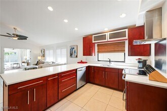 648 96th Ave N in Naples, FL - Building Photo - Building Photo