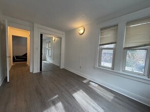 215 Fuller Rd in Hinsdale, IL - Building Photo - Building Photo