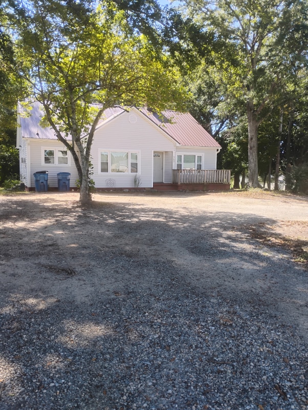 property at 963 W Main St