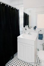 121 Park Dr in Boston, MA - Building Photo - Building Photo