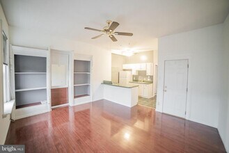 2422 Poplar St in Philadelphia, PA - Building Photo - Building Photo