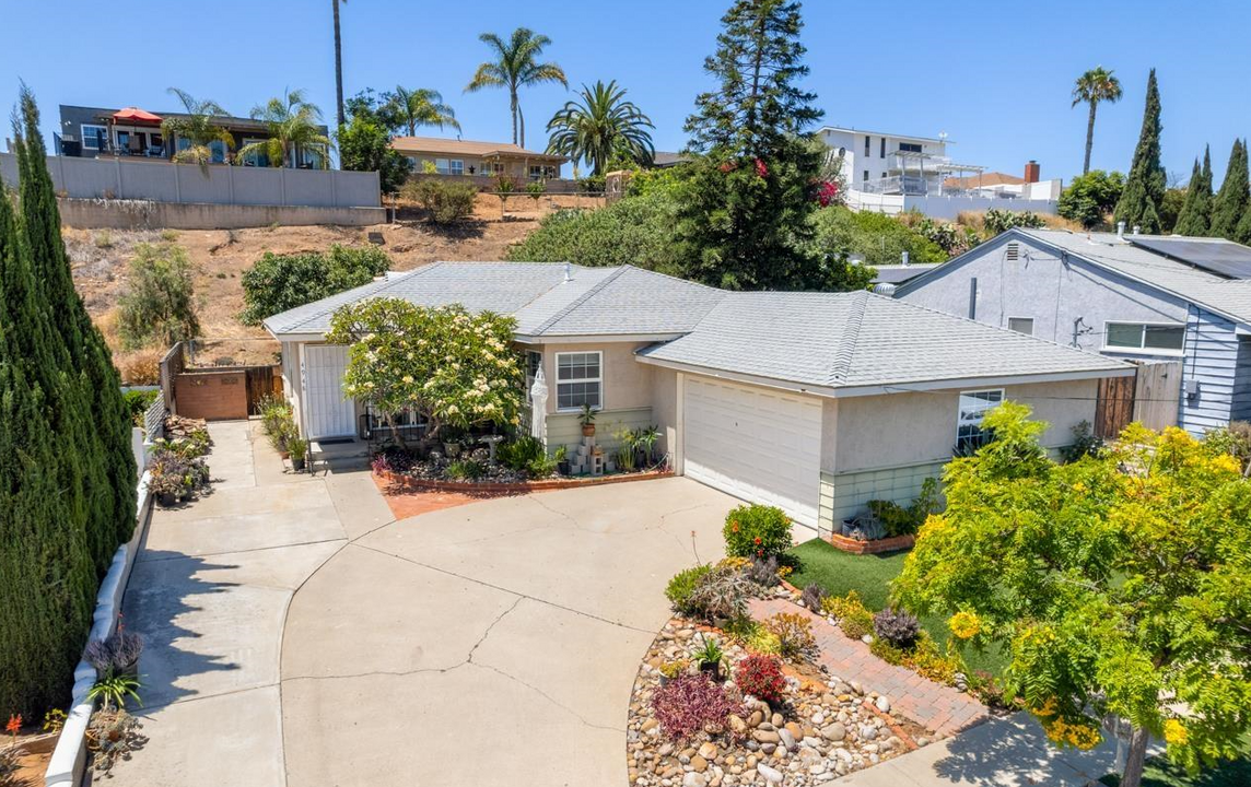 4948 Elsa Rd in San Diego, CA - Building Photo