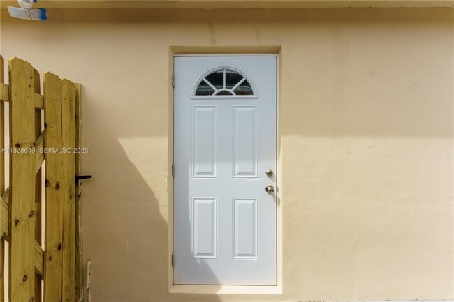 property at 2732 W 72nd Pl