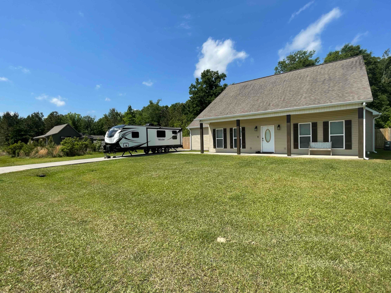 42165 Egret Rd in Ponchatoula, LA - Foto de edificio