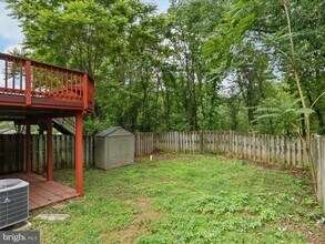 109 Donelson Loop in Stafford, VA - Foto de edificio - Building Photo