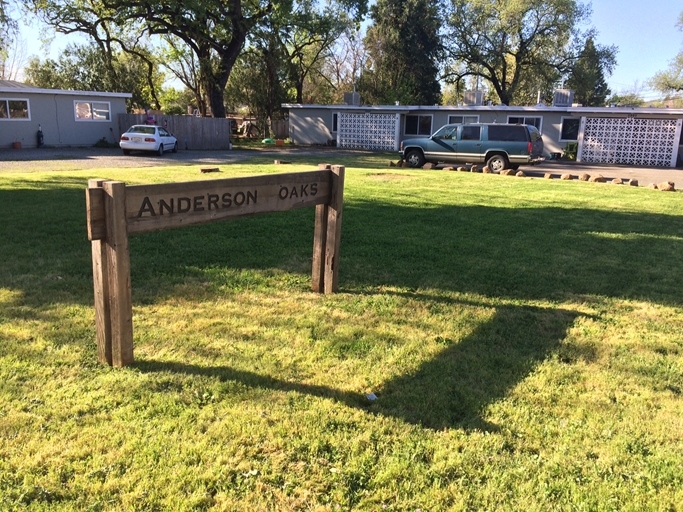 Anderson Oaks Apartments in Anderson, CA - Building Photo