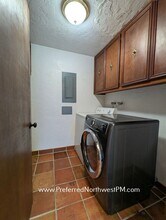 114 S Alder St in Lowell, OR - Building Photo - Building Photo