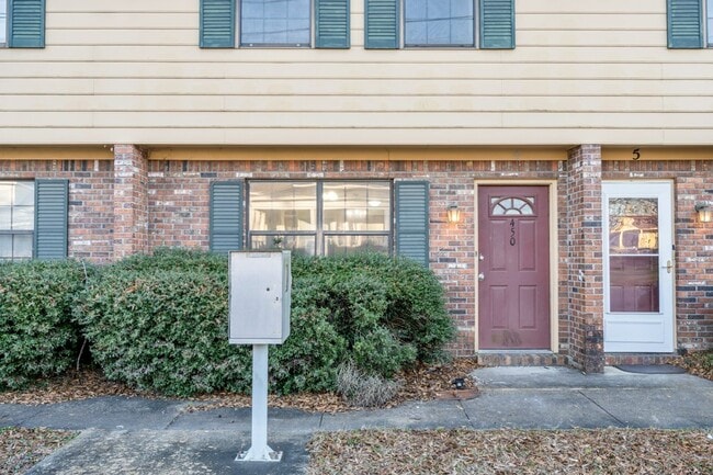 450 W Broad St in West Point, MS - Building Photo - Building Photo